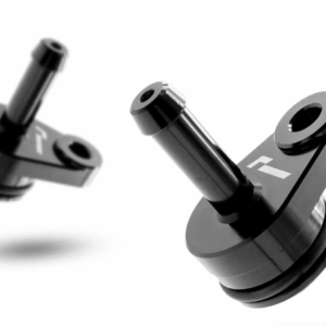 RACINGLINE - RACCORDO PER LIQUIDO DI RAFFREDDAMENTO S3 8V / GOLF 7 GTI / GOLF 8 R / LEON 3 CUPRA / TT MK3